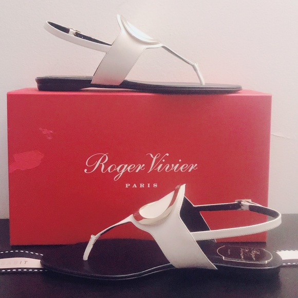 💐ROGER VIVIER💕 Round Buckle Leather Thong Sandal - Picture 6 of 8